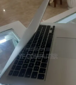 New Laptop Apple MacBook Air 2017 8GB Intel Core I7 SSD 128GB