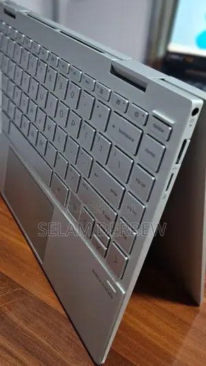 New Laptop HP Envy X360 8GB Intel Core I7 SSD 512GB