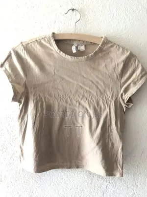 Photo - Basic Cropped Shirt