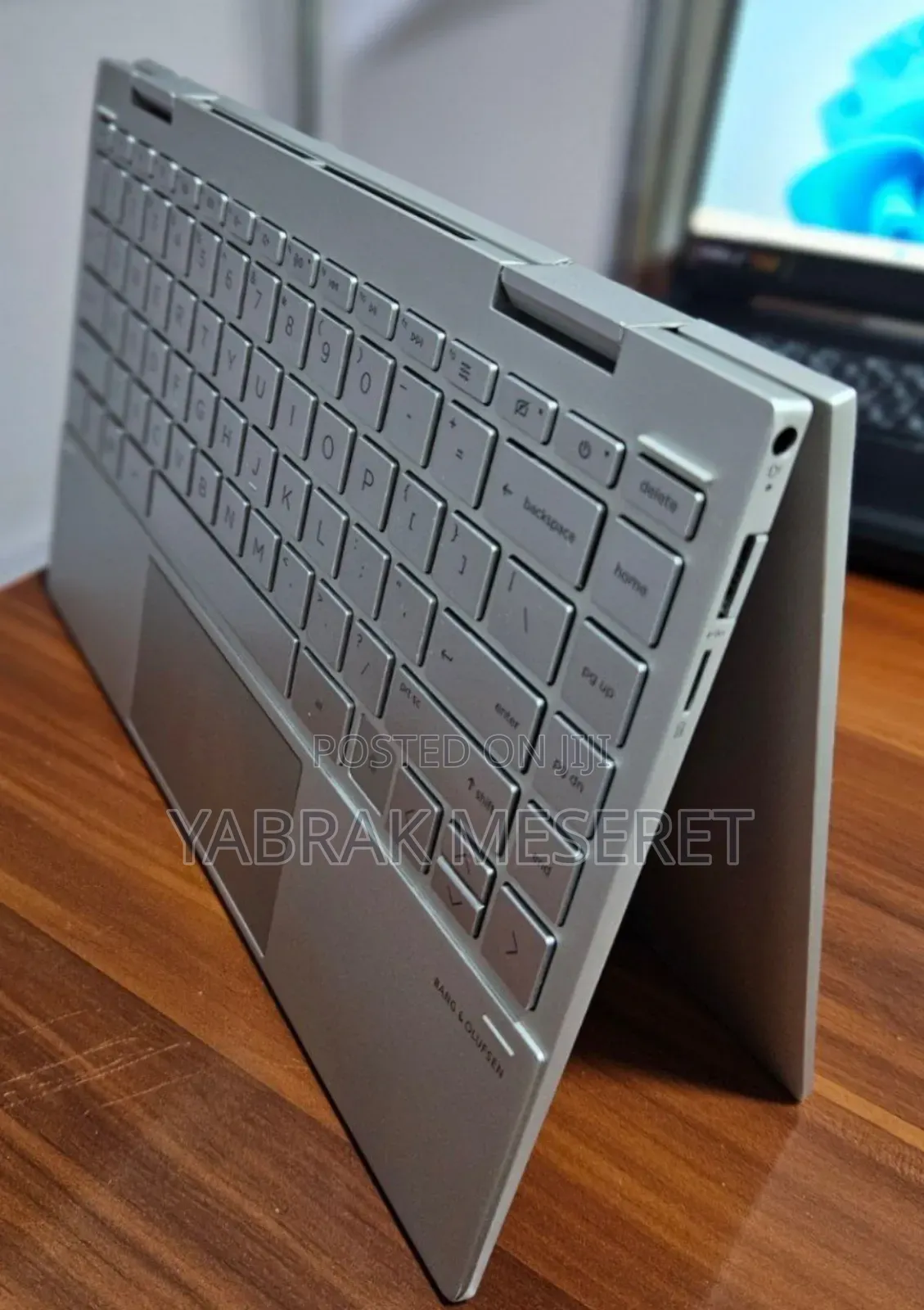 New Laptop HP Envy X360 8GB Intel Core I7 SSD 512GB