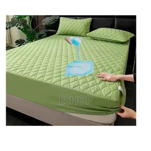 Photo - **Multi-Layer Protection – Blocks Liquids Allergens!**