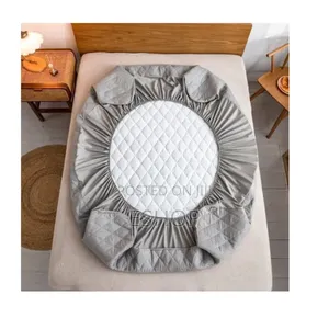 **Multi-Layer Protection – Blocks Liquids Allergens!**