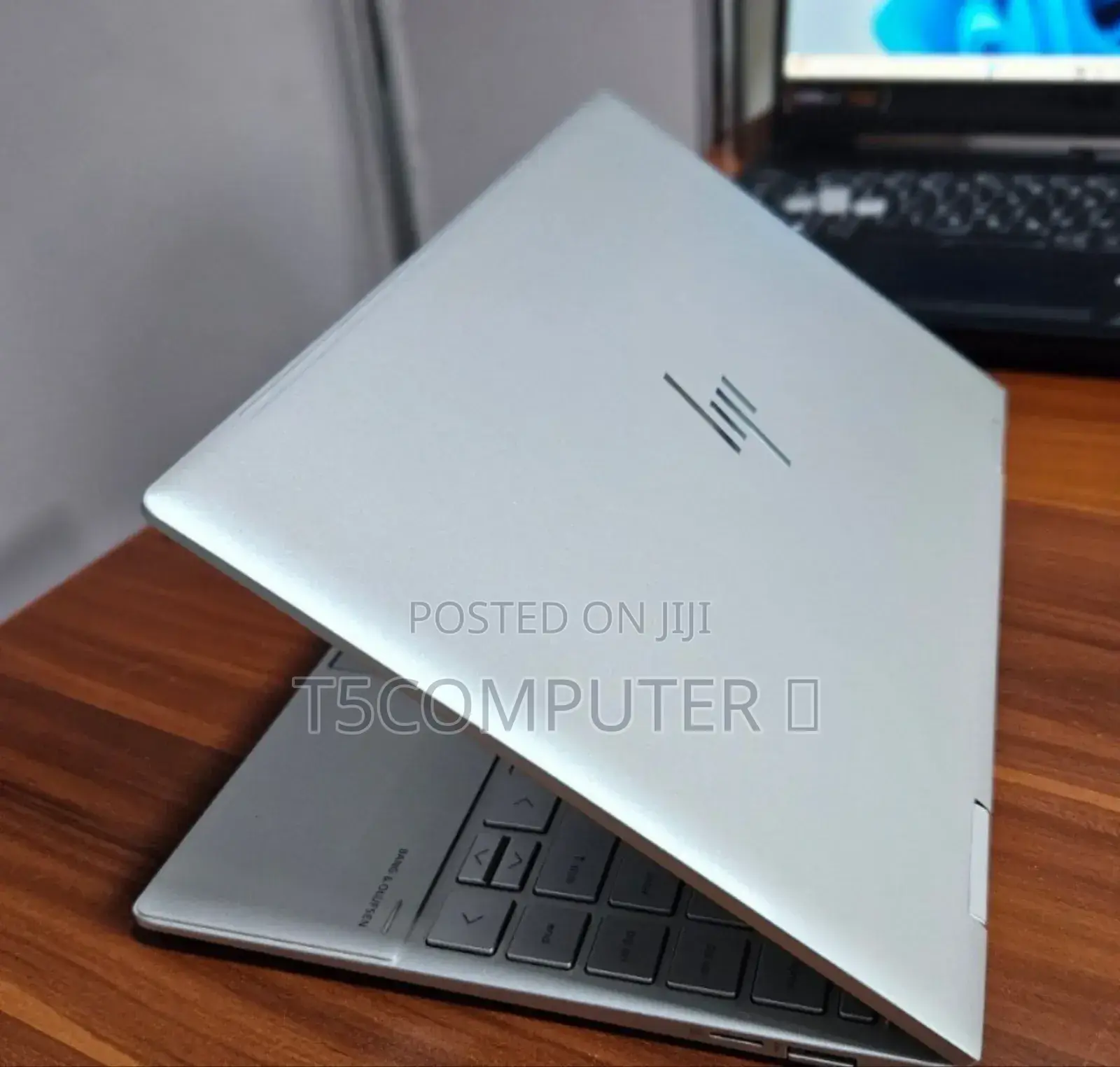 New Laptop HP Envy X360 8GB Intel Core I7 SSD 512GB