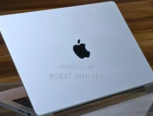 Photo - New Laptop Apple MacBook Air 2023 M2 8GB Apple M3 SSD 512GB