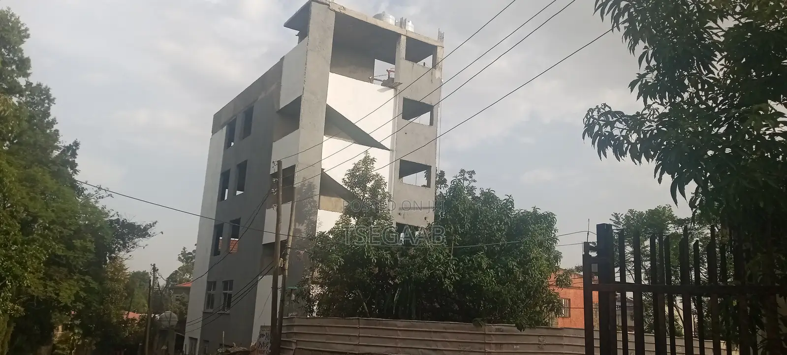 12bdrm House in Kolfe Keranio for rent