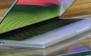 New Laptop Apple MacBook 8GB Intel Core M3 SSD 512GB