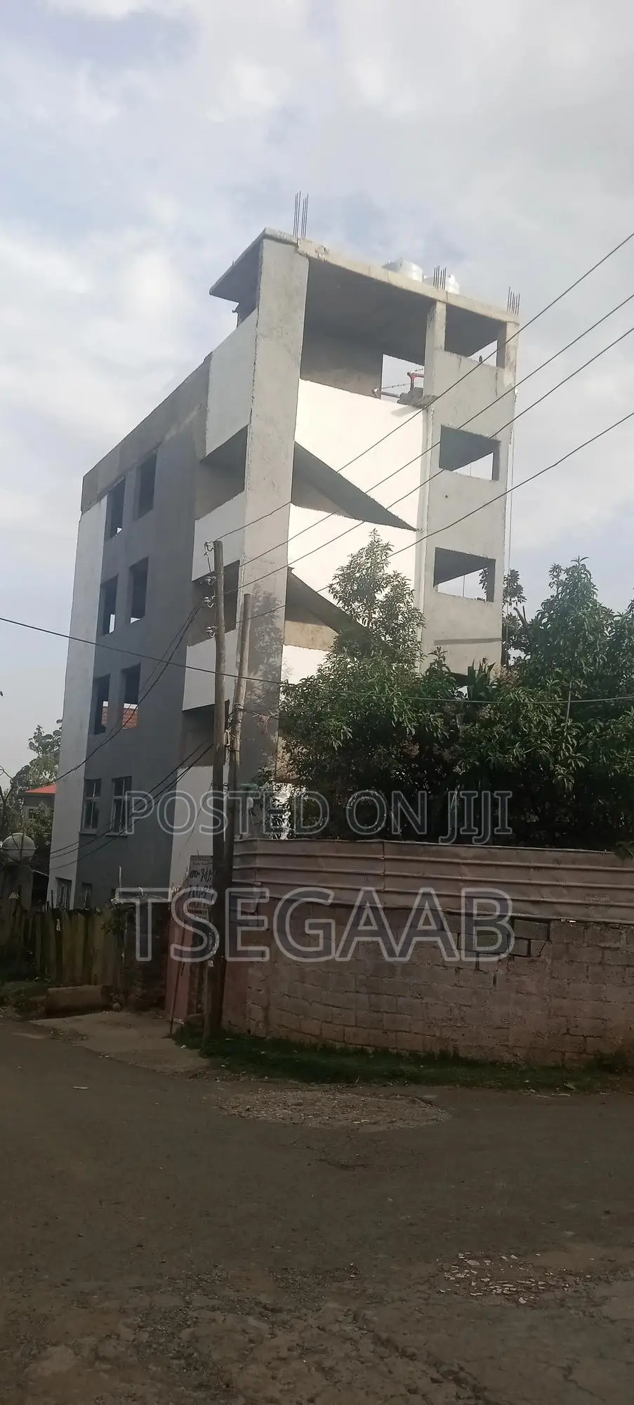 12bdrm House in Kolfe Keranio for rent