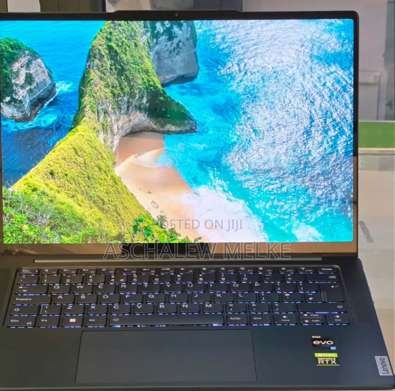 New Laptop Lenovo Yoga 710 16GB Intel Core I7 SSD 1T