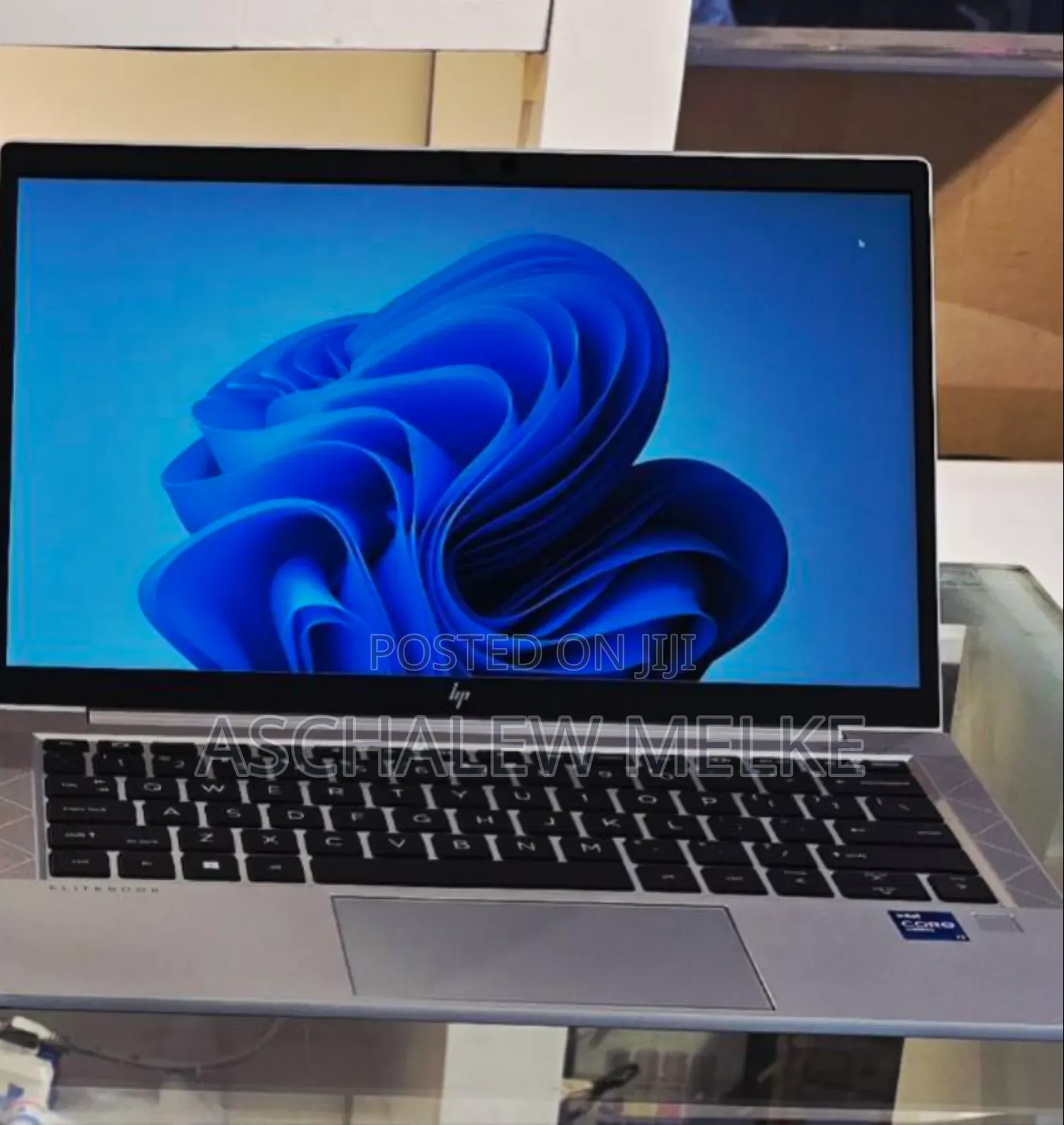 New Laptop HP EliteBook 830 G8 16GB Intel Core I7 SSD 512GB