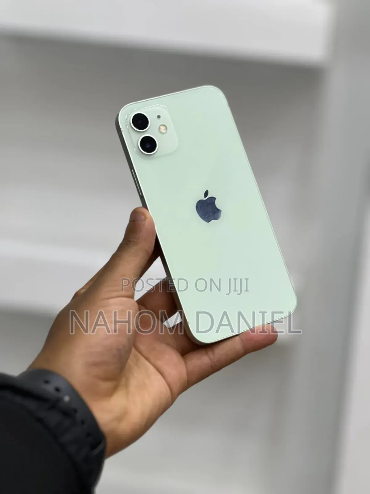 Apple iPhone 12 64 GB