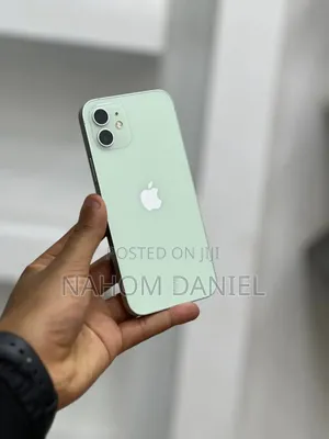 Apple iPhone 12 64 GB