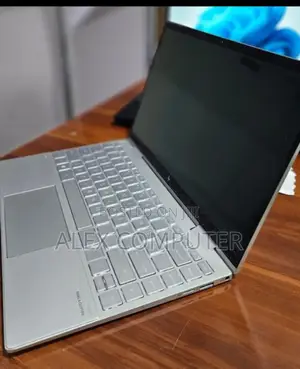 New Laptop HP Envy X360 8GB Intel Core I7 SSD 512GB