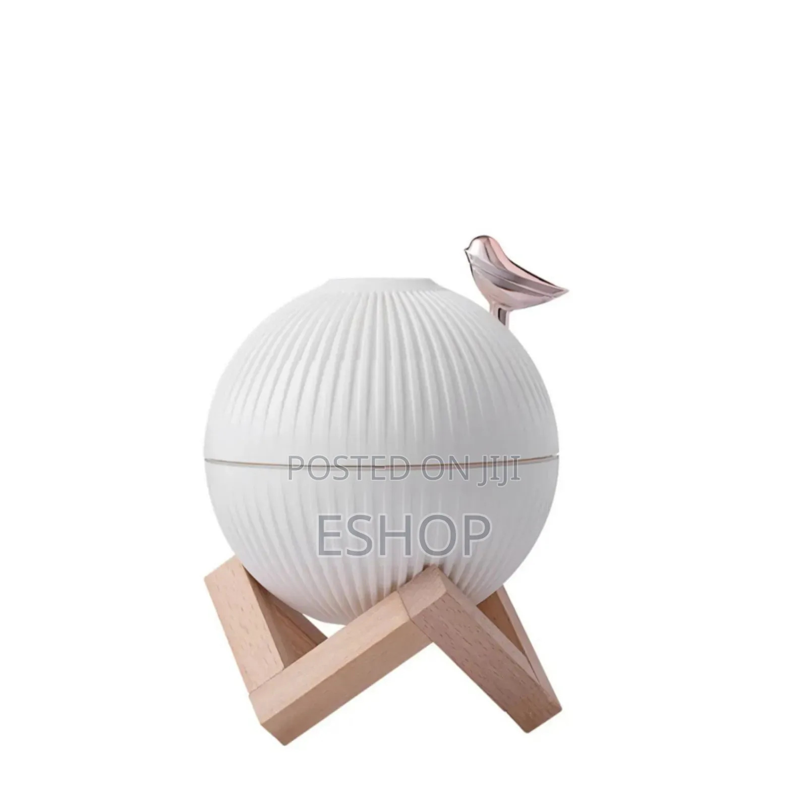 **Decorative Humidifier – Combats Dry Air Effectively**