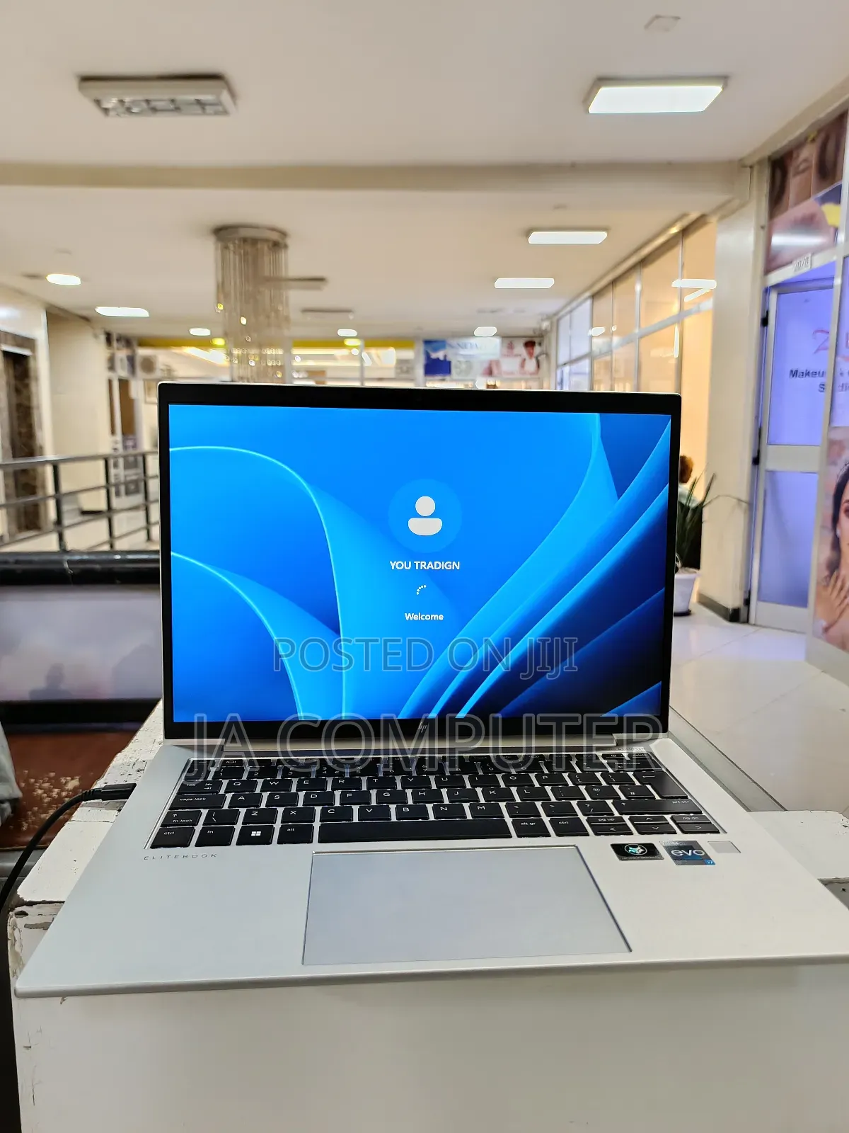 New Laptop HP EliteBook 840 G9 16GB Intel Core I7 SSD 512GB