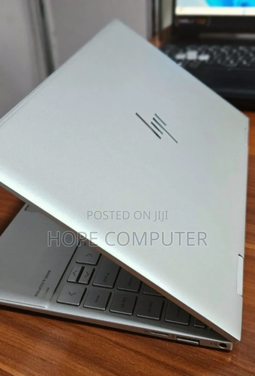 New Laptop HP Envy X360 8GB Intel Core I7 SSD 512GB