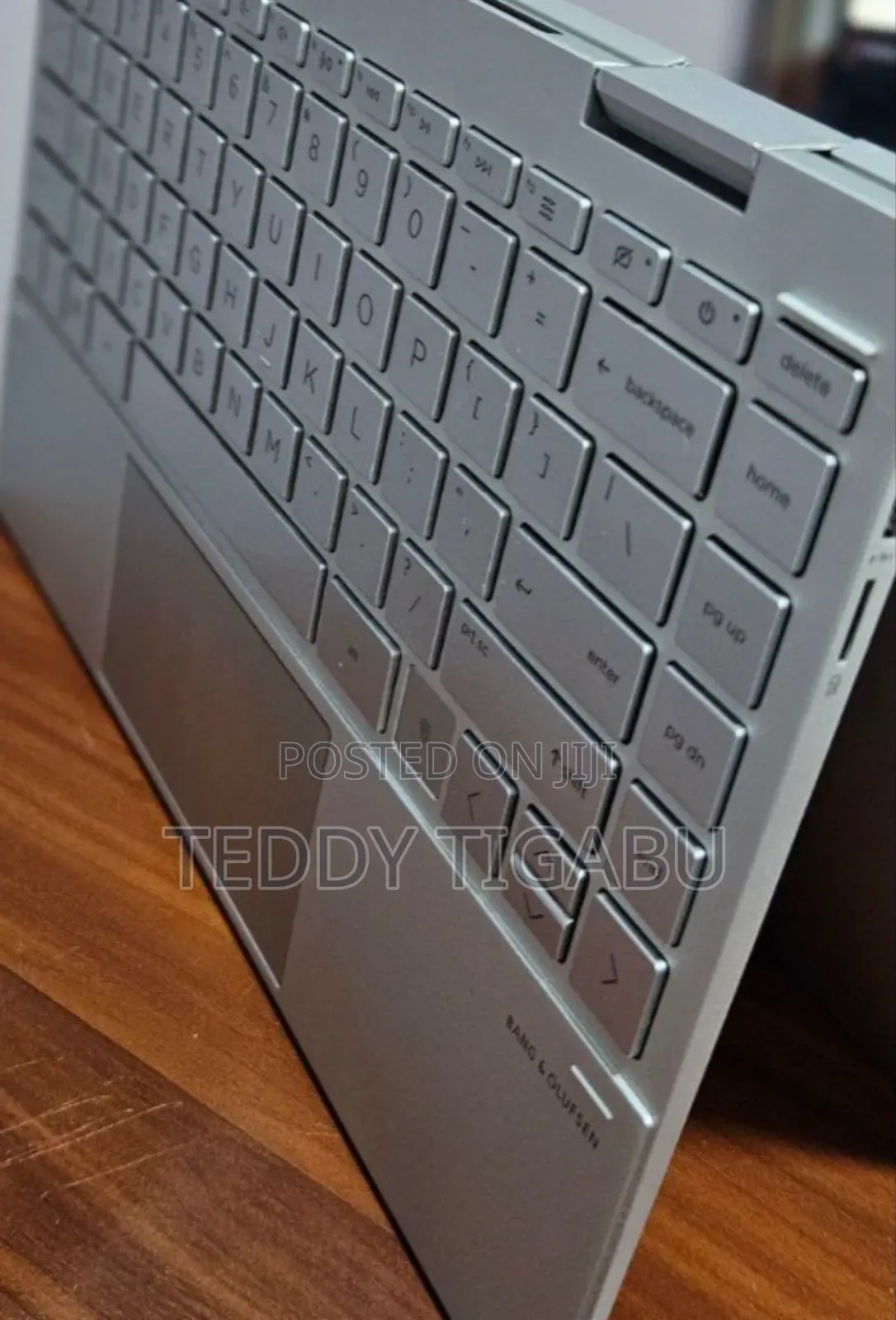 New Laptop HP Envy X360 8GB Intel Core I7 SSD 512GB