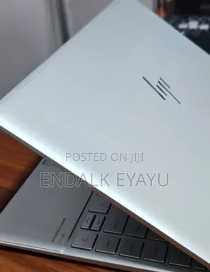 New Laptop HP Envy X360 8GB Intel Core I7 SSD 512GB