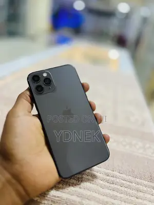 Photo - Apple iPhone 11 Pro 64 GB Gray