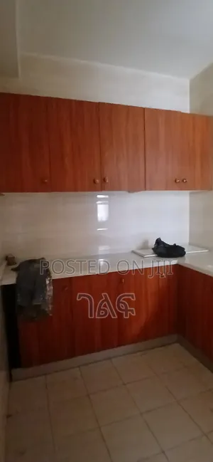 6bdrm House in የግል G+2 ሪልስቴት ግቢ ውስጥ, Bole for sale