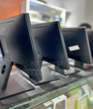 Desktop Computer Dell OptiPlex 7010 4GB Intel Core I5 HDD 500GB