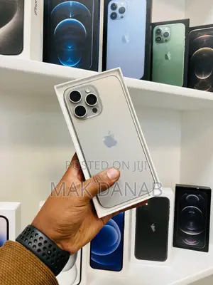 Photo - New Apple iPhone 15 Pro Max 256 GB