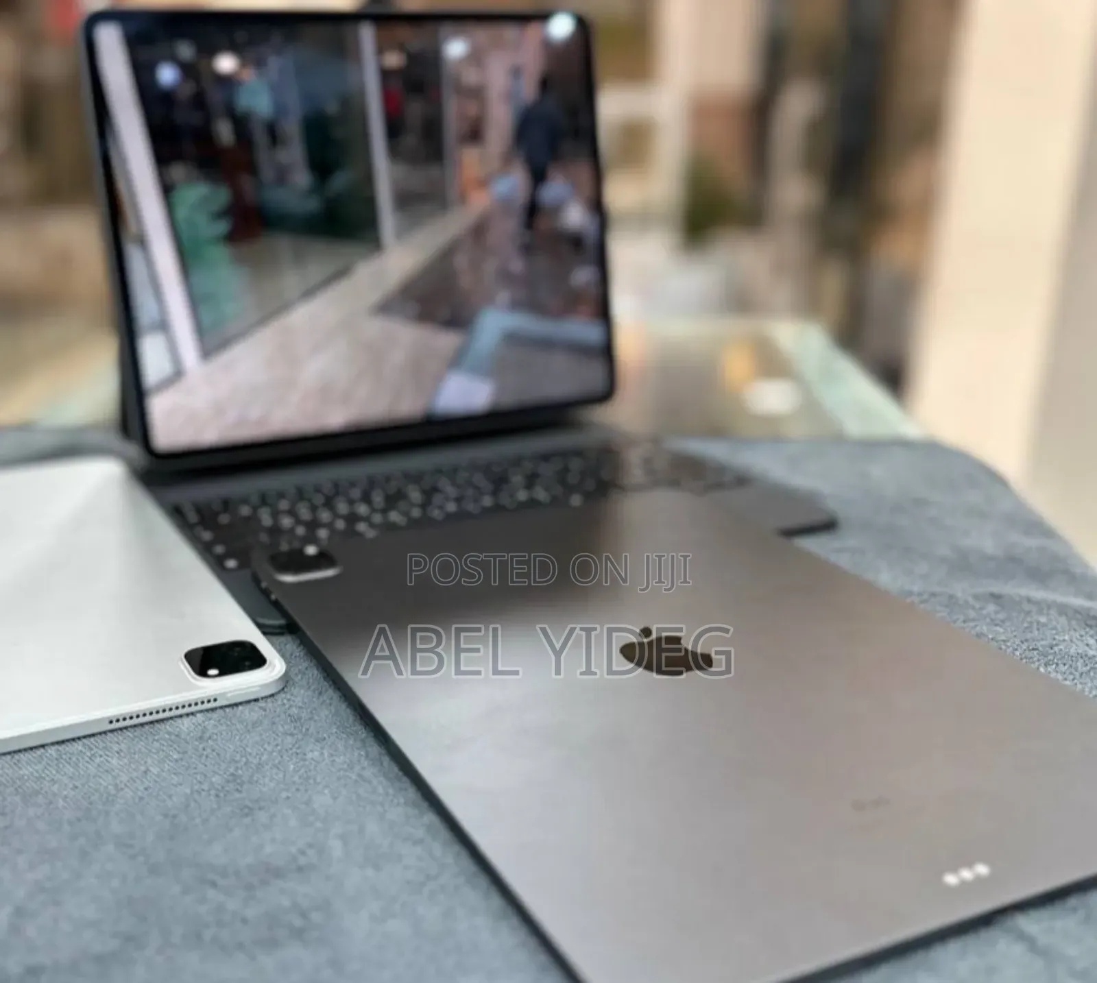 New Apple iPad Pro 12.9 (2020) 256 GB Gray