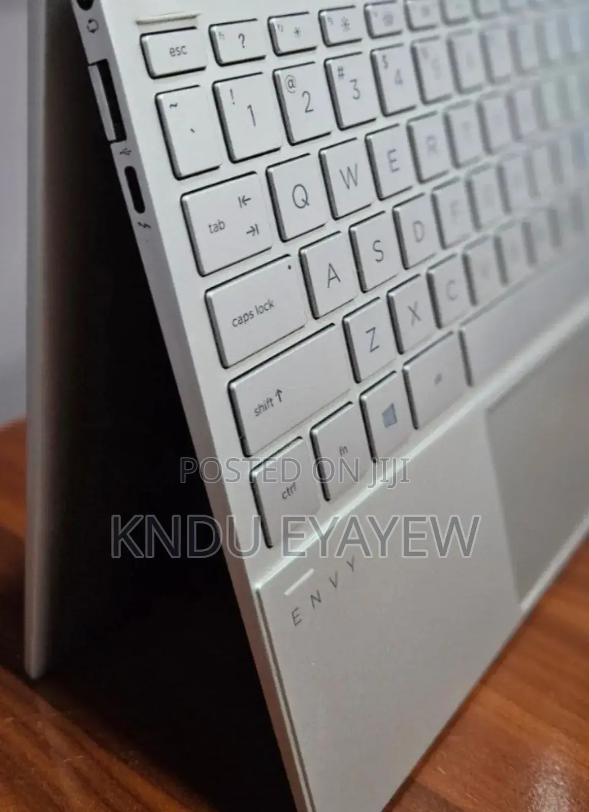 New Laptop HP Envy X360 8GB Intel Core I7 SSD 512GB