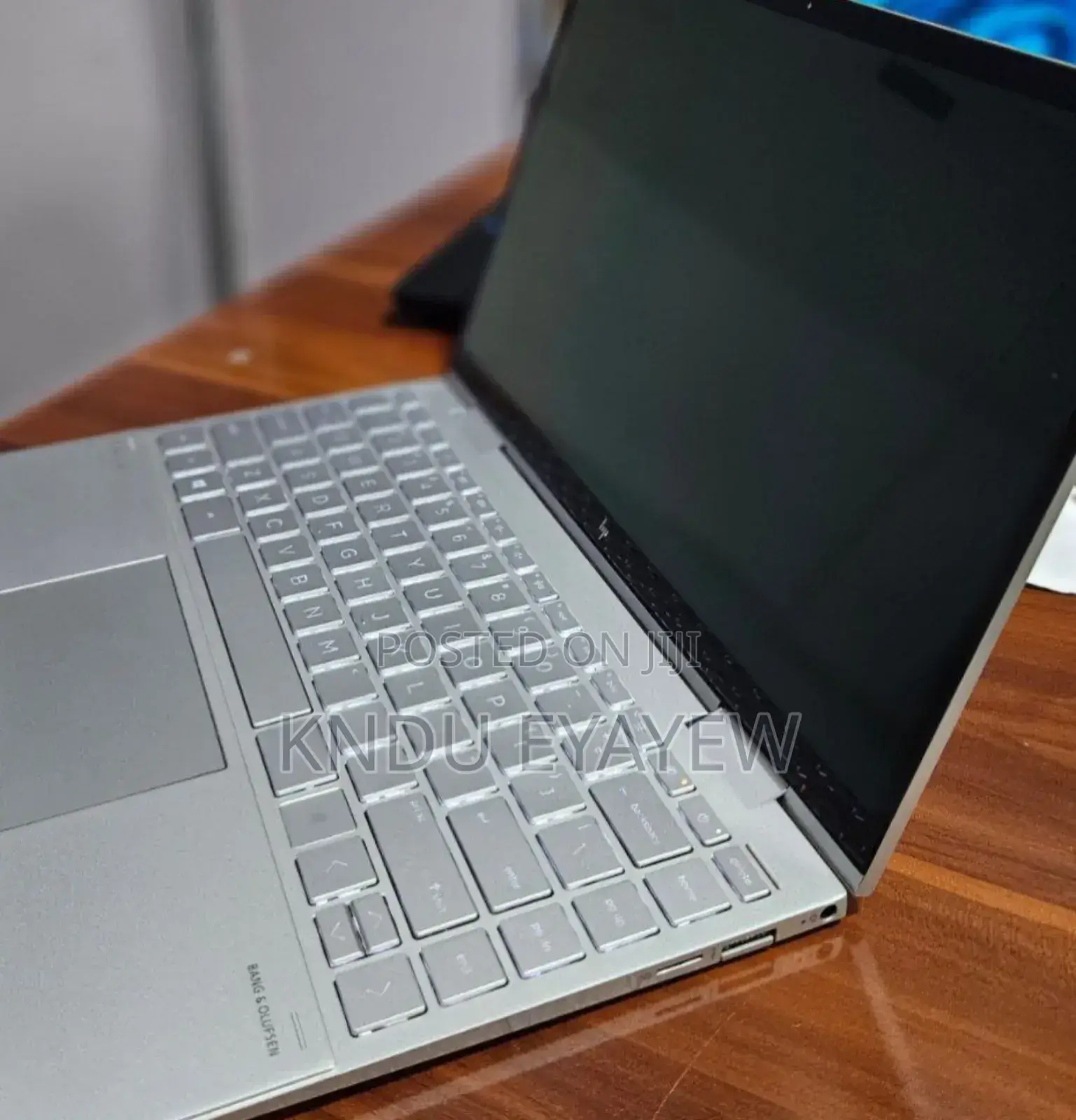 New Laptop HP Envy X360 8GB Intel Core I7 SSD 512GB