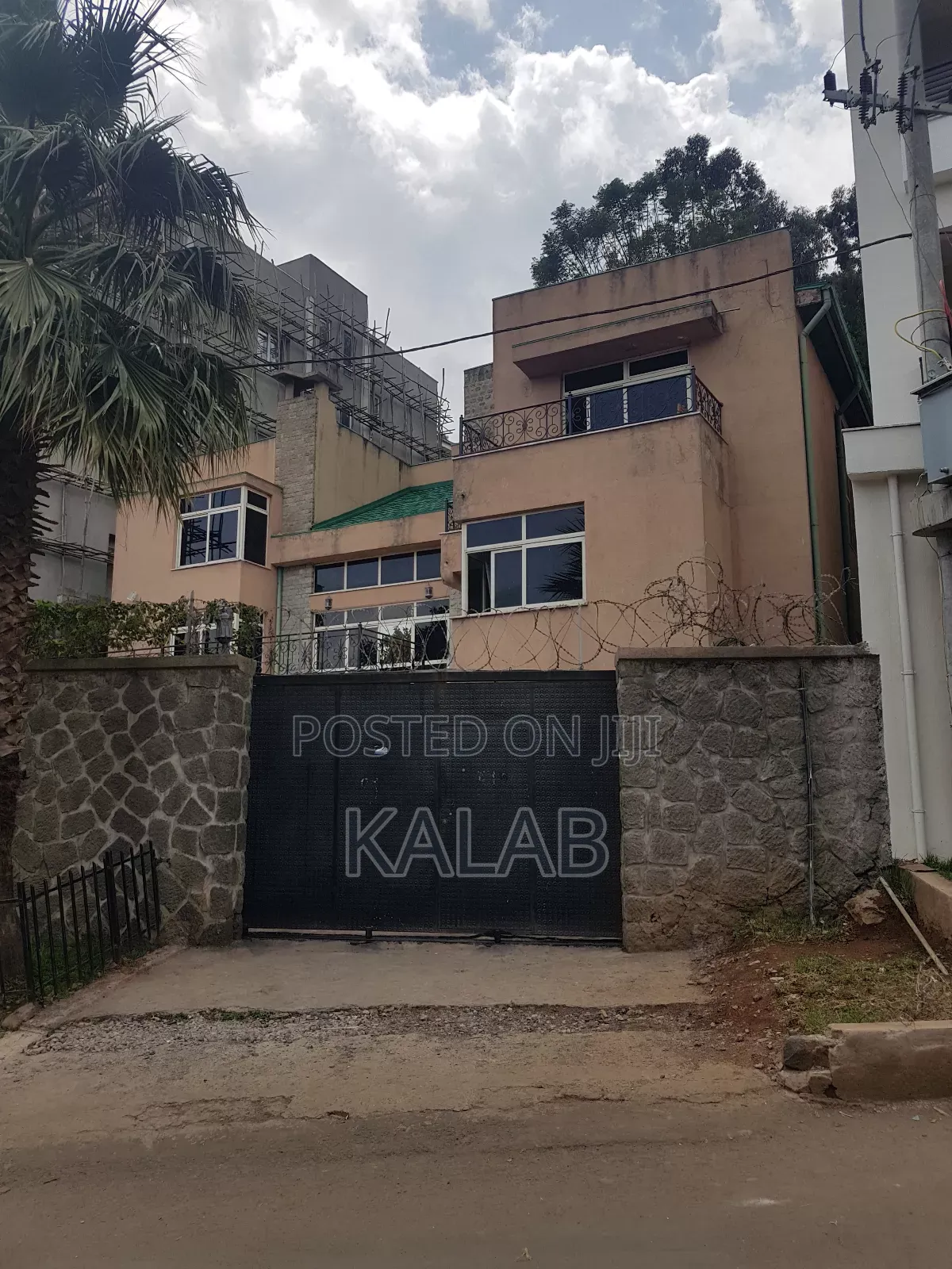 Furnished 8bdrm House in መገናኛ Top View, Bole for sale