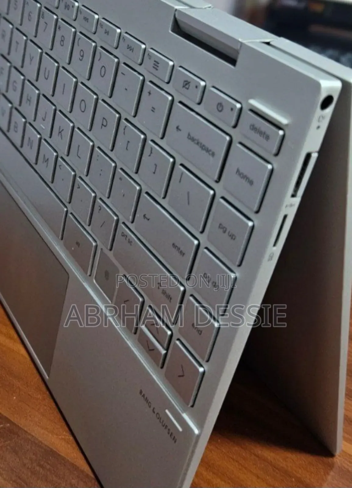 New Laptop HP Envy X360 8GB Intel Core I7 SSD 512GB