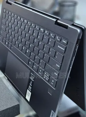 New Laptop Lenovo Yoga 7i 8GB Intel Core I5 SSD 512GB