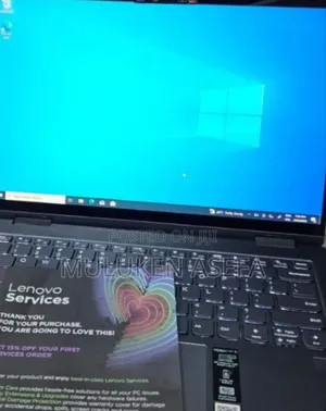 New Laptop Lenovo Yoga 7i 8GB Intel Core I5 SSD 512GB