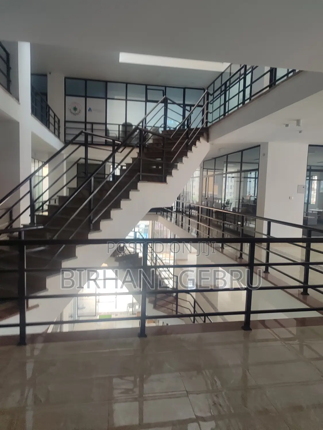 Luxury Apartiment Remt for Ngo Office