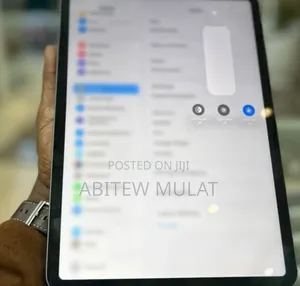 Photo - New Apple iPad Pro 256 GB Silver