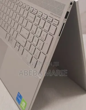 New Laptop HP Envy X360 16GB Intel Core I5 SSD 512GB