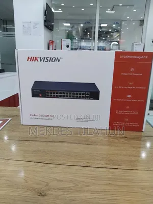 Photo - Hikvision 24 Port Poe Switch