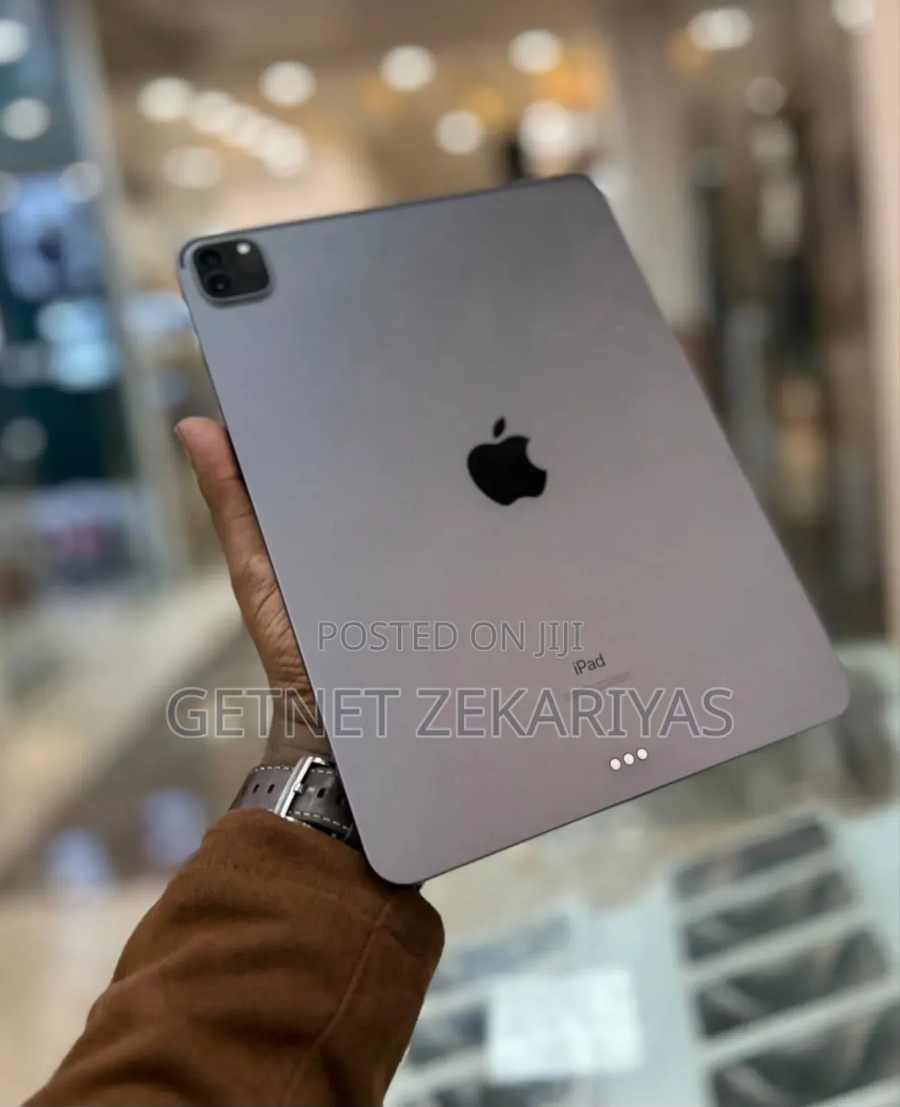 New Apple iPad Pro 12.9 (2020) 256 GB Silver