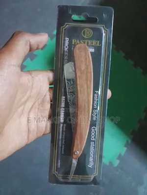 Photo - Pasteel Razor Say Hello Smooth Skin