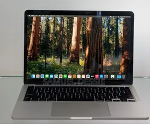 New Laptop Apple MacBook Pro 2020 8GB Intel Core I5 SSD 256GB