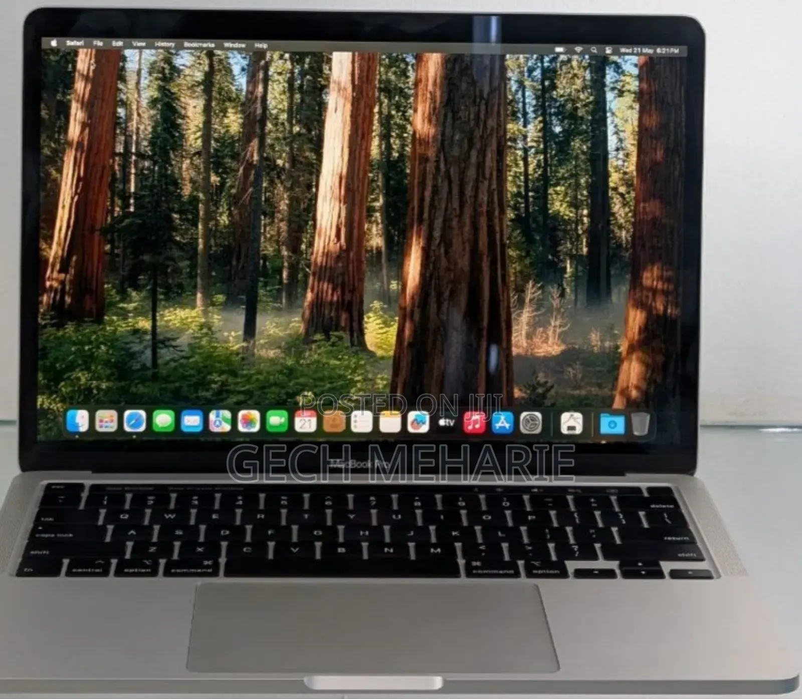 New Laptop Apple MacBook Pro 2020 8GB Intel Core I5 SSD 256GB