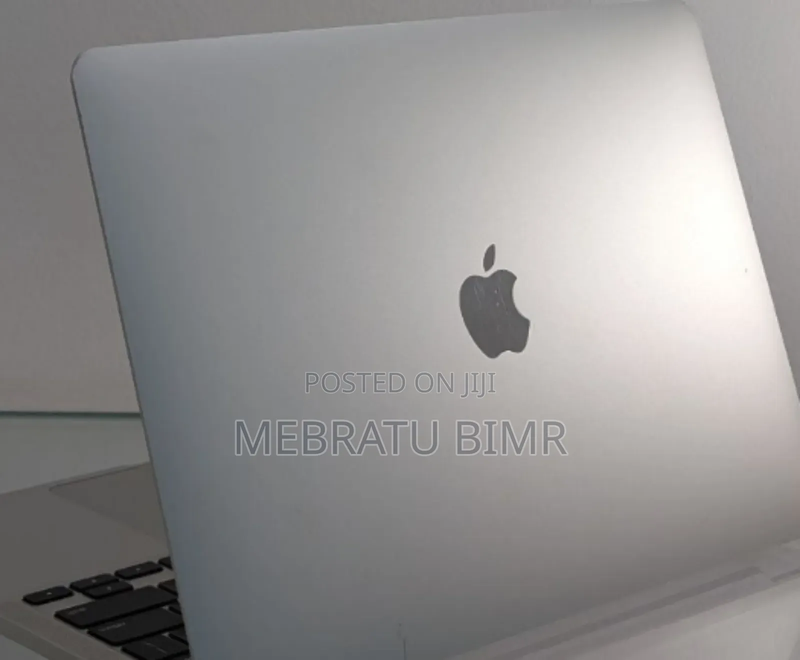 New Laptop Apple MacBook Pro 2020 8GB Intel Core I5 SSD 256GB