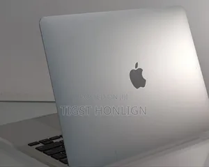 New Laptop Apple MacBook 8GB SSD 256GB