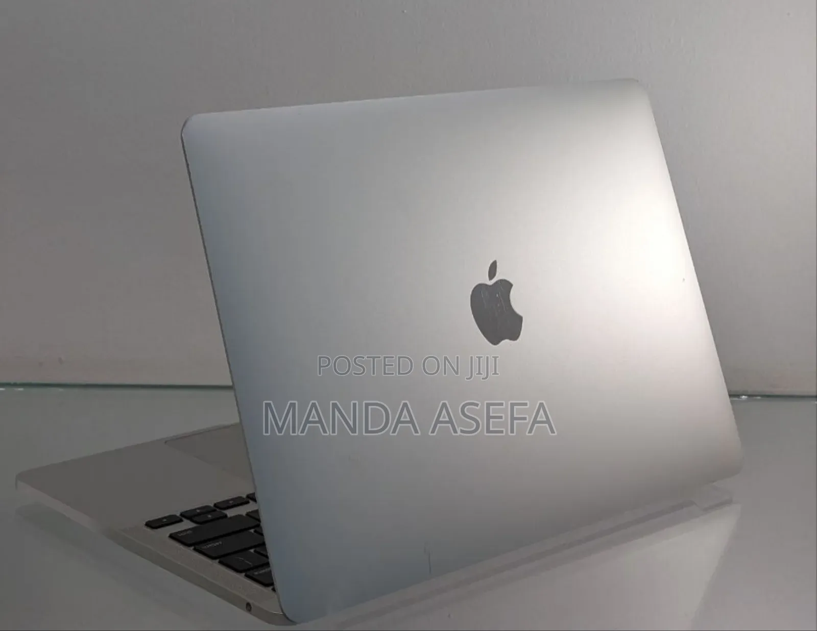 New Laptop Apple MacBook Pro 2020 8GB Intel Core I5 SSD 256GB