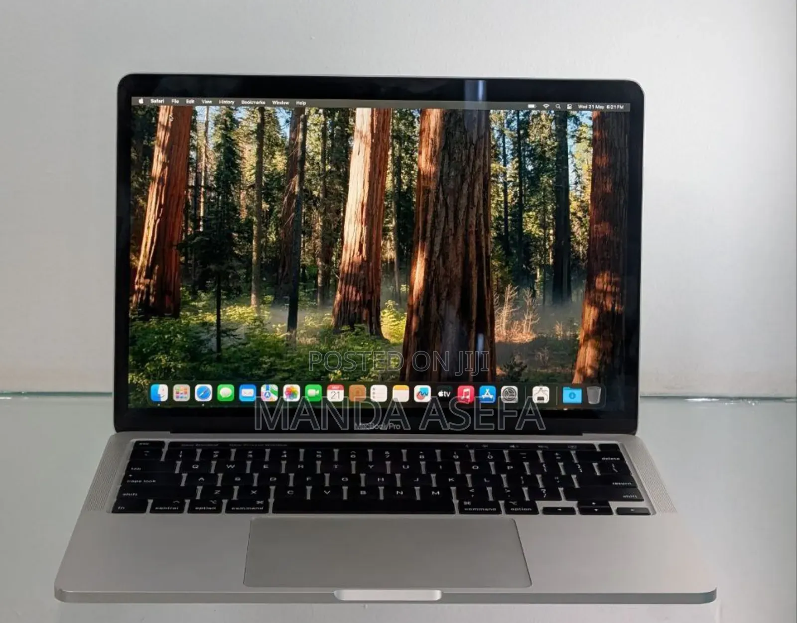 New Laptop Apple MacBook Pro 2020 8GB Intel Core I5 SSD 256GB