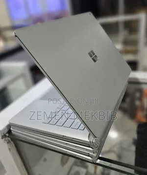 New Laptop Microsoft Surface Book 3 16GB Intel Core I7 SSD 256GB