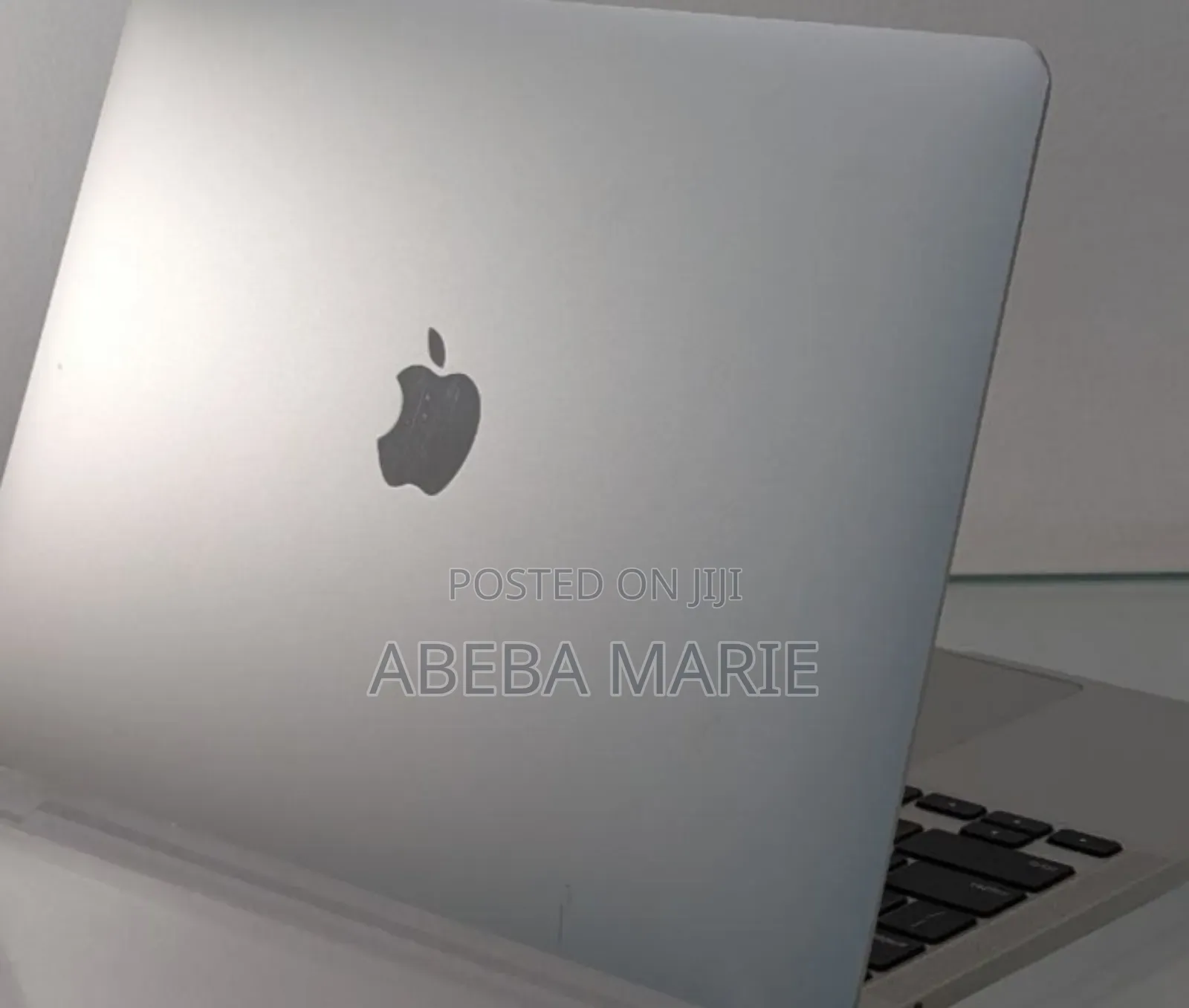 New Laptop Apple MacBook Pro 2020 8GB Intel Core I5 SSD 256GB