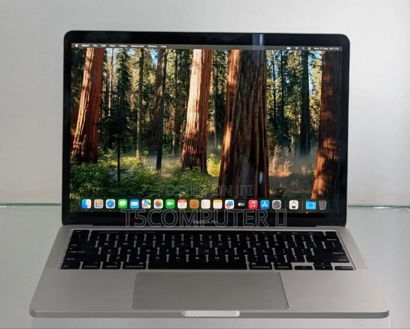New Laptop Apple MacBook Pro 2020 M1 8GB Apple M1 SSD 256GB