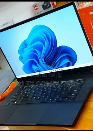 New Laptop Razer Blade 16GB Intel Core I7 SSD 1T