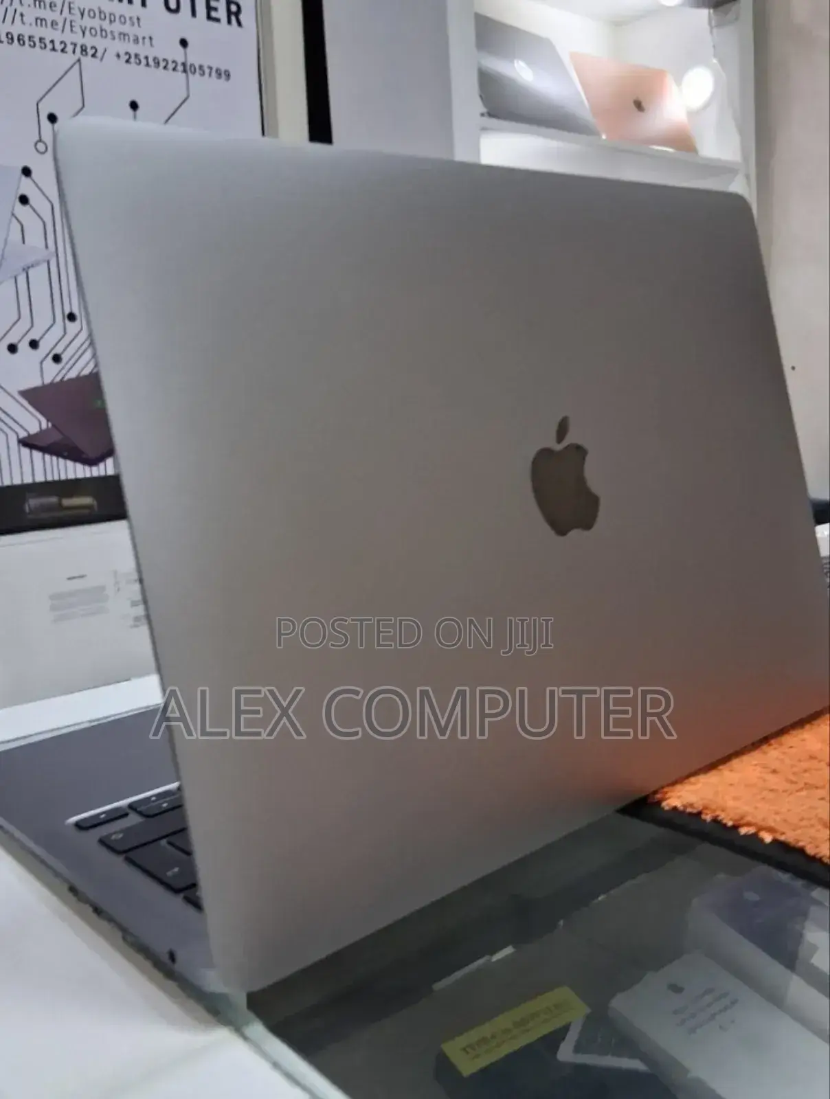 New Laptop Apple MacBook Air 2020 M1 8GB Apple M1 SSD 256GB