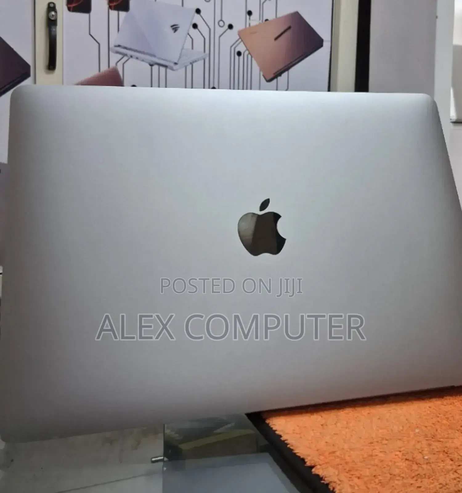New Laptop Apple MacBook Air 2020 M1 8GB Apple M1 SSD 256GB